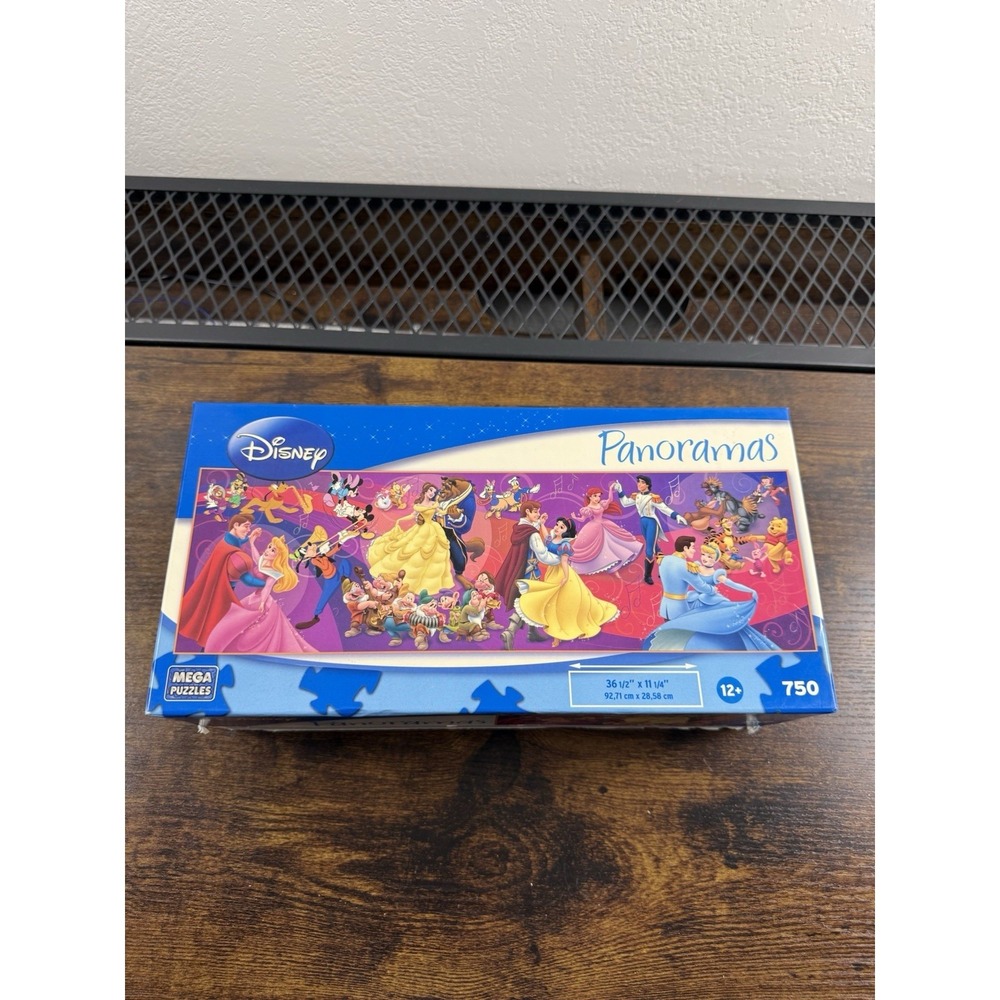 Disney Panoramas Character Mega Puzzles -  750 Pieces~Pink background